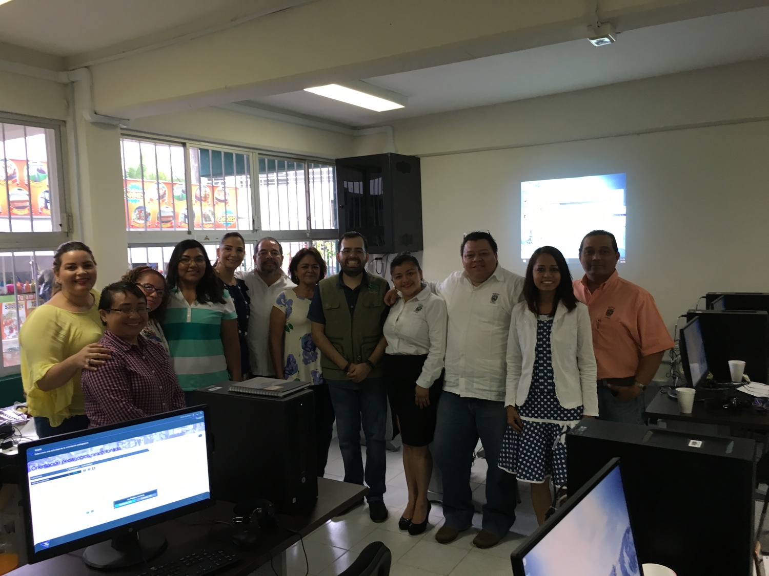 Servicio de Capacitación y formación docente en el uso y Administración de los Laboratorios Laboratorios Multidisciplinarios e Idiomas 